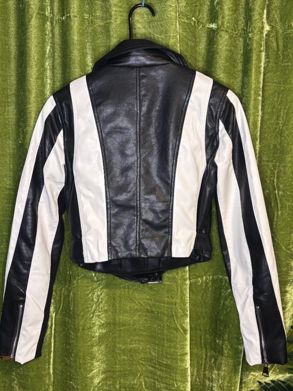 AZALEA WNG BEETLEJUICE MOTO JACKET - size SMALL - Picture 2 of 6